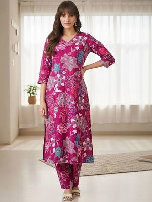 women floral printed regular cotton kurta with trousers 4