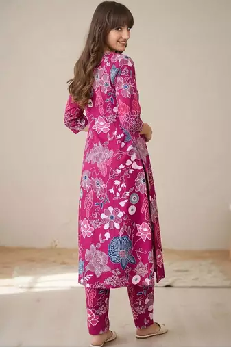 women floral printed regular cotton kurta with trousers