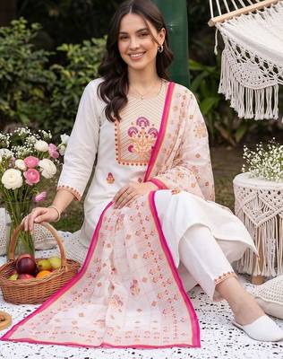 women ethnic motifs embroidered regular thread work cotton kurta with trousers & with dupatta 5