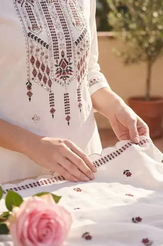 women ethnic motifs embroidered regular mirror work cotton kurta with trousers & with dupatta