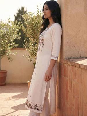 women ethnic motifs embroidered regular mirror work cotton kurta with trousers & with dupatta 6