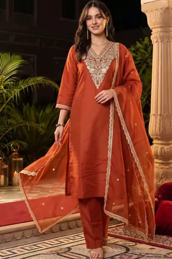 women ethnic motifs embroidered regular kurta with trousers & with dupatta