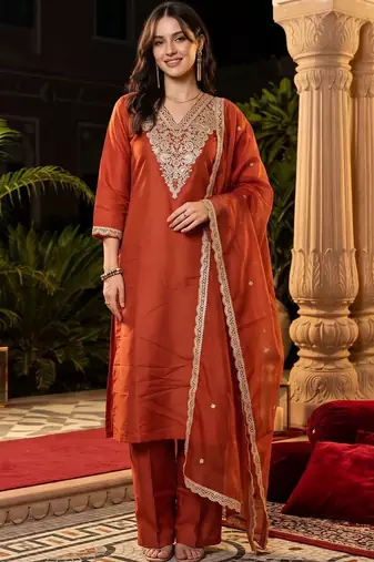 women ethnic motifs embroidered regular kurta with trousers & with dupatta