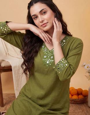 women ethnic motifs regular mirror work kurta with trousers 2