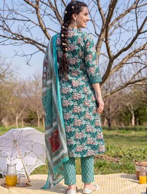 women floral printed regular cotton kurta with trousers & with dupatta 4