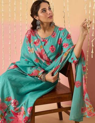 women floral printed empire thread work cotton kurta with trousers & dupatta 2