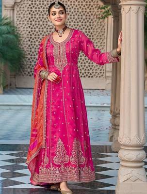 women ethnic motifs embroidered regular kurta with palazzos & with dupatta 5