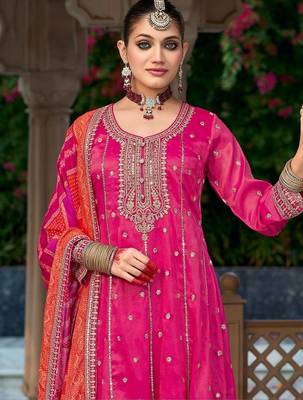 women ethnic motifs embroidered regular kurta with palazzos & with dupatta 7