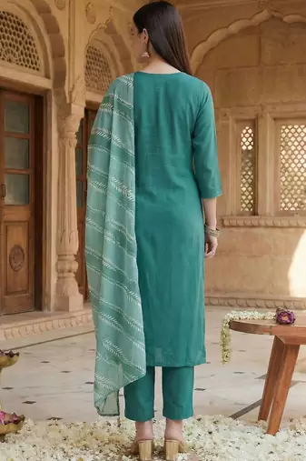 women ethnic motifs embroidered regular thread work kurta with trousers & with dupatta