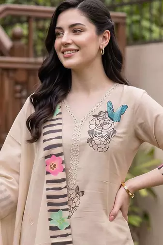 women ethnic motifs embroidered regular thread work kurta with trousers & with dupatta