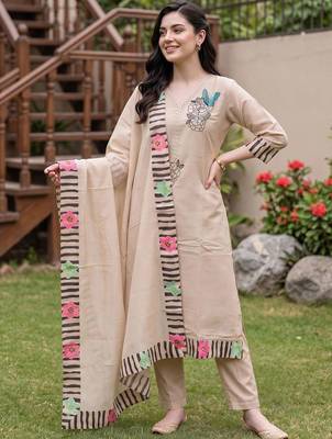 women ethnic motifs embroidered regular thread work kurta with trousers & with dupatta 5