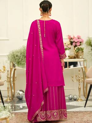 women ethnic motifs embroidered regular mirror work kurta with palazzos & with dupatta 4