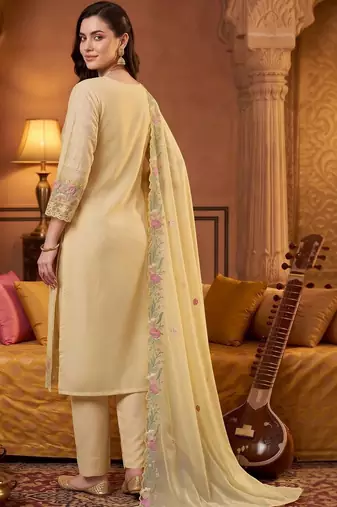 women floral embroidered regular thread work cotton kurta with trousers & with dupatta