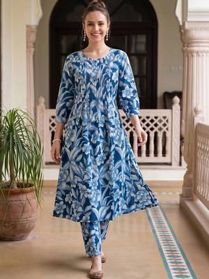 women floral printed pleated cotton kurta with trousers 1