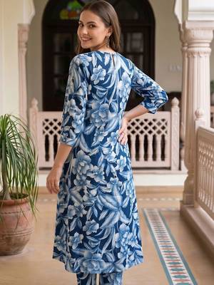 women floral printed pleated cotton kurta with trousers 4