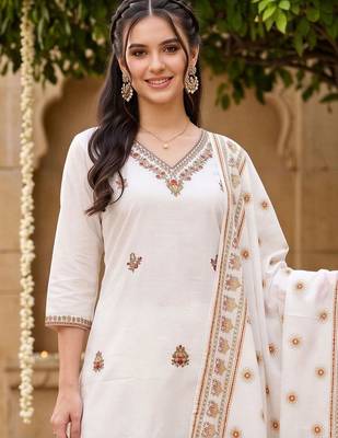 women ethnic motifs embroidered regular thread work cotton kurta with trousers & with dupatta 2