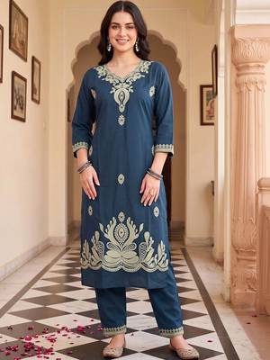 women ethnic motifs embroidered regular thread work cotton kurta with trousers 6