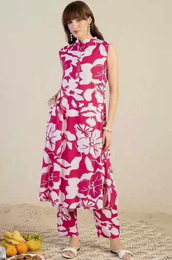 women floral printed regular cotton kurta with trousers