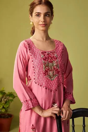 women ethnic motifs embroidered regular thread work kurta with trousers & with dupatta
