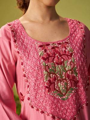 women ethnic motifs embroidered regular thread work kurta with trousers & with dupatta 6