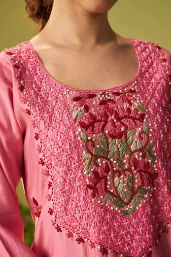 women ethnic motifs embroidered regular thread work kurta with trousers & with dupatta