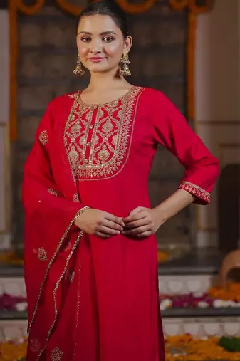 women ethnic motifs embroidered regular liva kurta with trousers & with dupatta