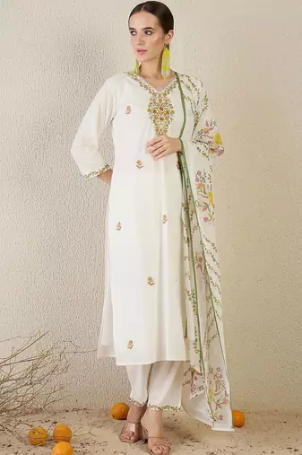 women floral embroidered regular thread work cotton kurta with trousers & with dupatta