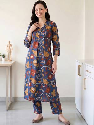 women floral printed regular cotton kurta with trousers 1
