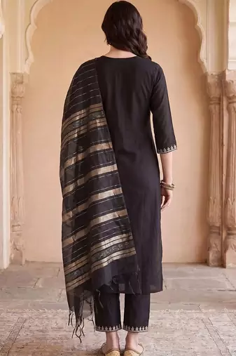 women ethnic motifs embroidered regular thread work liva kurta with trousers & with dupatta
