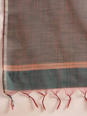 women ethnic motifs printed regular kurta with trousers & with dupatta 2