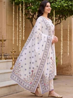 women ethnic motifs embroidered regular thread work cotton kurta with trousers & with dupatta 3