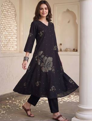 women floral printed regular cotton kurta with trousers 1