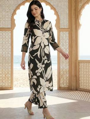 women floral printed regular kurta with trousers 2
