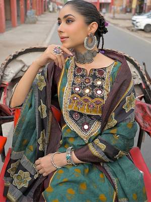 women ethnic motifs printed regular mirror work cotton kurta with trousers & with dupatta 4