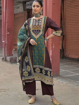 women ethnic motifs printed regular mirror work cotton kurta with trousers & with dupatta 6