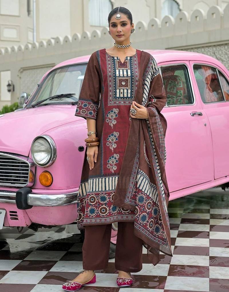 women ethnic motifs printed regular cotton kurta with trousers & with dupatta
