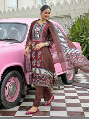 women ethnic motifs printed regular cotton kurta with trousers & with dupatta 6