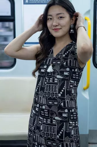 women printed regular cotton kurta with trousers