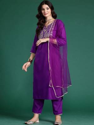 women ethnic motifs embroidered regular thread work liva kurta with trousers & with dupatta 1