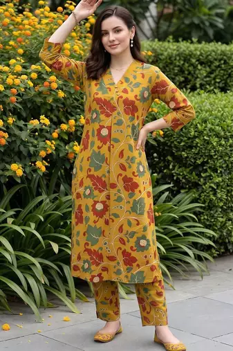 women floral printed regular cotton kurta with trousers