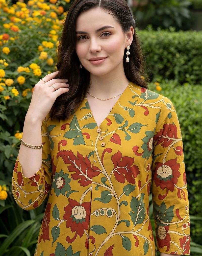 women floral printed regular cotton kurta with trousers