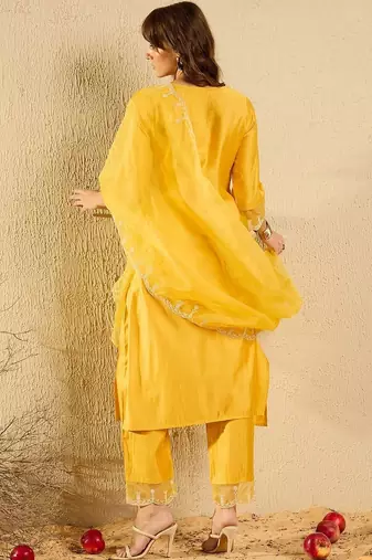 women ethnic motifs embroidered regular thread work liva kurta with trousers & with dupatta
