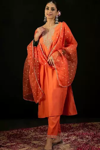 women ethnic motifs embroidered regular thread work liva kurta with trousers & with dupatta
