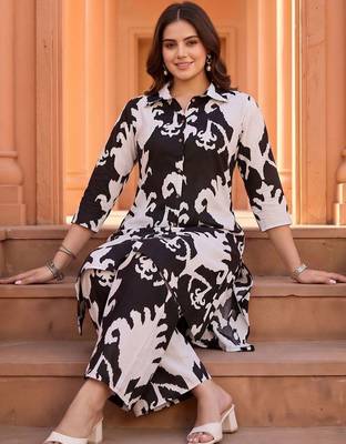 women ethnic motifs printed regular cotton kurta with palazzos 5