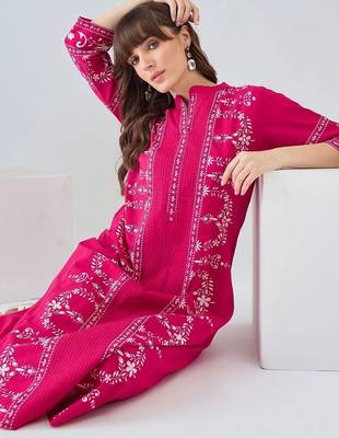 women ethnic motifs embroidered regular thread work cotton kurta with trousers 3