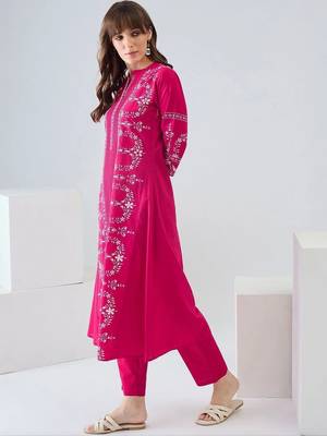 women ethnic motifs embroidered regular thread work cotton kurta with trousers 6