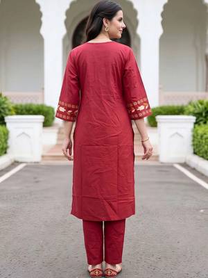 women floral embroidered regular thread work cotton kurta with trousers & with dupatta 4