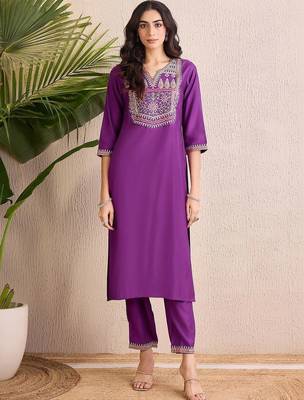 women ethnic motifs embroidered regular thread work liva kurta with trousers & with dupatta 4