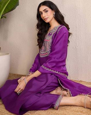 women ethnic motifs embroidered regular thread work liva kurta with trousers & with dupatta 7