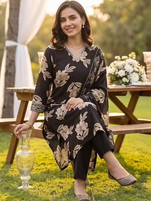 women floral printed regular thread work chanderi silk kurta with trousers & with dupatta 5
